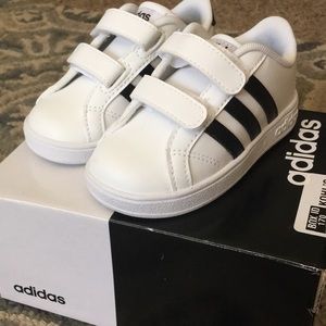 Toddler Baseline Adidas shoes